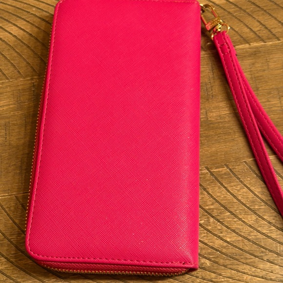 Steve Madden Pink Wallet with Gold Accent - Picture 7 of 12